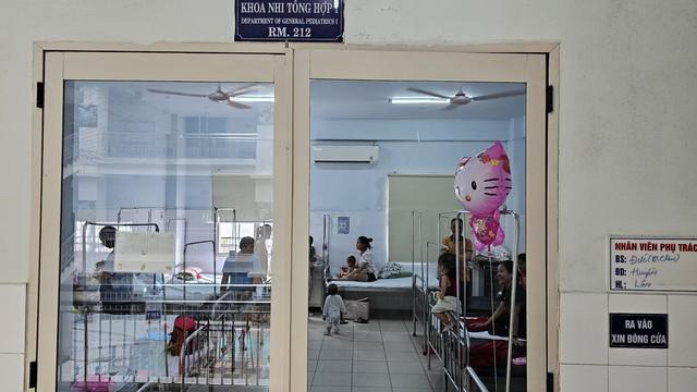 Gia tăng ca mắc tay chân miệng biến chứng nặng, khuyến cáo quan trọng của bác sĩ